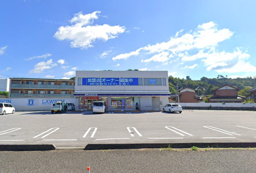 ローソン彦根インター店まで徒歩13分